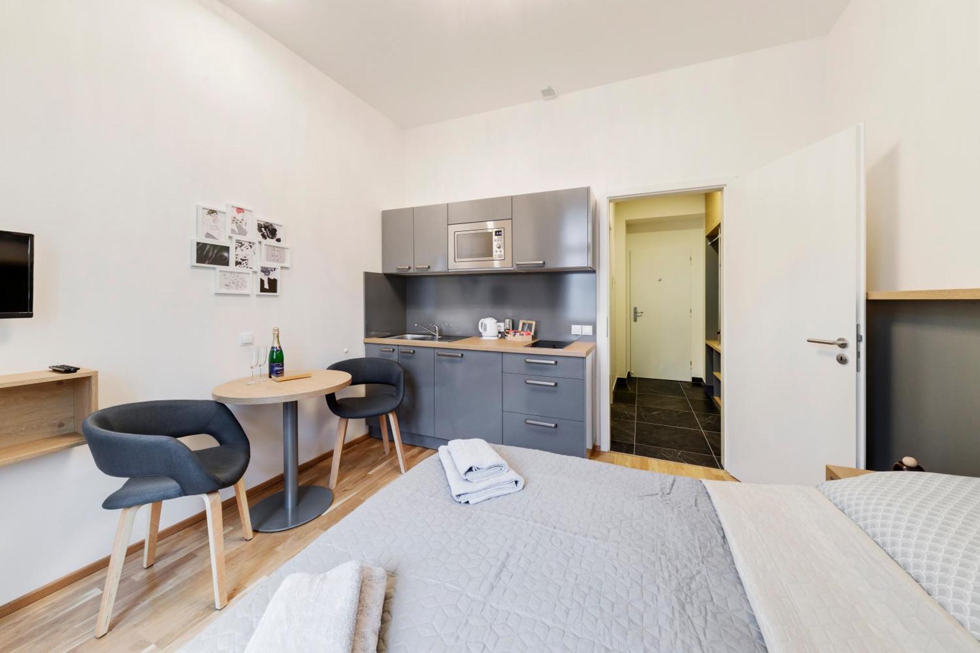 Apartment Maison 1832 C